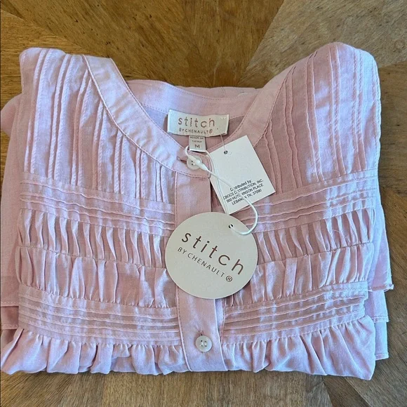 NWT Chenault Blouse. Feminine Boho Barbie pink peasant top with pintucks. Size M - Picture 4 of 13